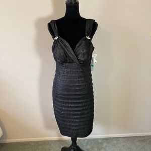 R & M Richards Sleeveless Dress, Black, Size 16